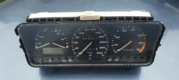Volkswagen Transporter - Caravelle T4 Speedometer (instrument cluster) 357919059BA