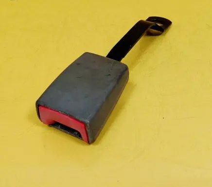 Chevrolet Rezzo Front seatbelt buckle 33018914