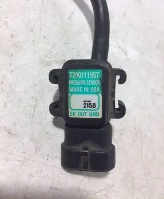 Renault Trafic II (X83) Air pressure sensor 7700111957