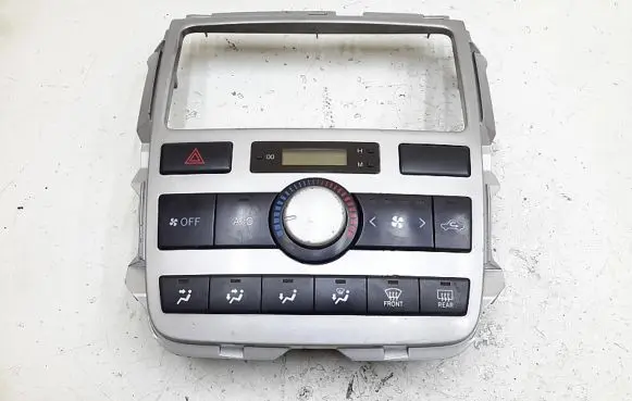 Toyota Avensis Verso Climate control unit