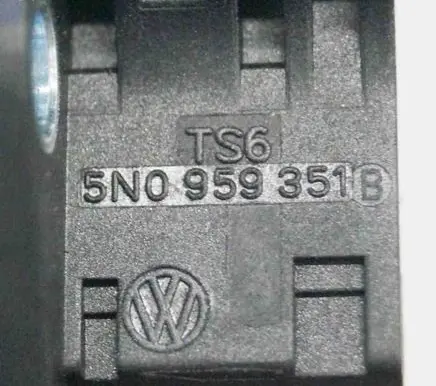 Volkswagen PASSAT CC Airbag deployment crash/impact sensor 5N0959351B