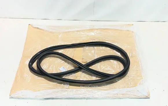 Volkswagen Sharan Rubber seal sliding door (on door) 7N0867914