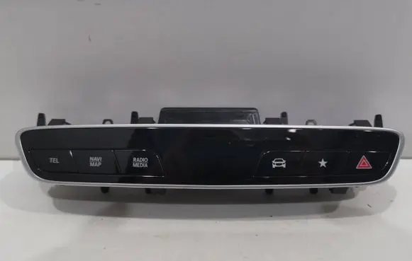 Mercedes-Benz C W205 Head unit multimedia control A2139053613 16230270 SW192600