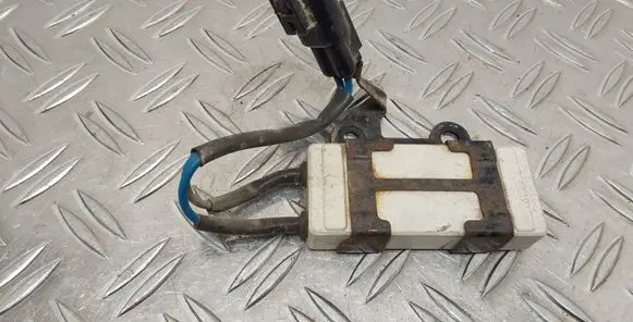Toyota Corolla Verso AR10 Coolant fan relay 2468103560