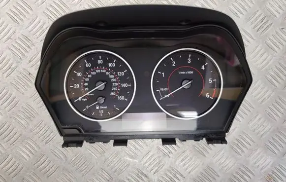BMW 1 F20 F21 Speedometer (instrument cluster) 9287468 62109287468 176494