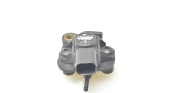Mercedes-Benz Sprinter W906 Air pressure sensor A0071530028
