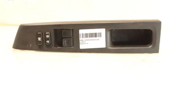 Toyota Yaris Electric window control switch