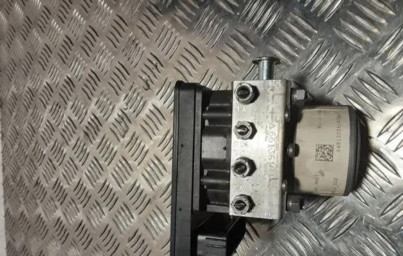 Fiat 500X ABS Pump 52049764