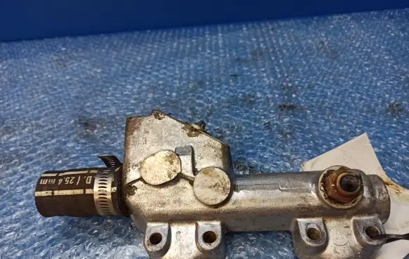 Thermostat/thermostat housing