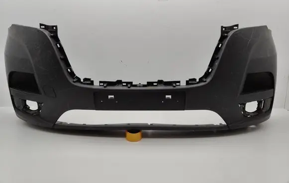 Renault Master III Front bumper 620228205R