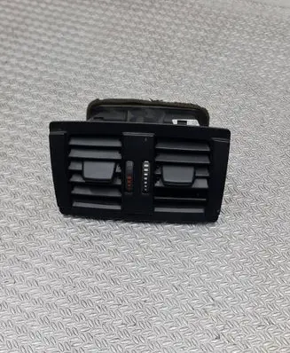 BMW 3 F30 F35 F31 Rear air vent grill 926535001 0027 0858201