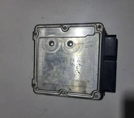 Skoda Octavia Mk2 (1Z) Engine control unit/module 03G906016DJ 0281011883 1039S06266