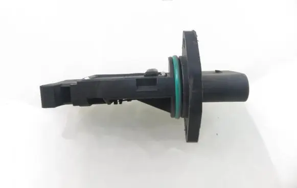 Volkswagen PASSAT B5 Mass air flow meter F00C2G2055