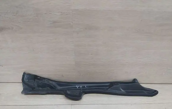 Toyota Prius (NHW20) Fender foam support/seal 53828-47020