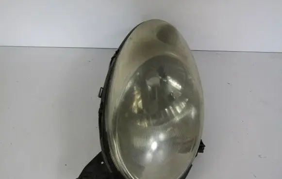 Nissan Micra Headlight/headlamp 26060AX700