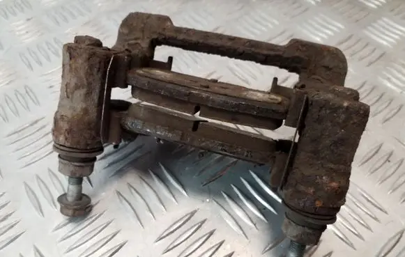 Hyundai ix35 Rear brake pad spring 