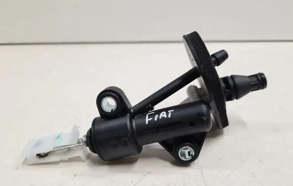 Fiat Doblo Clutch master cylinder 55251837 1647D140