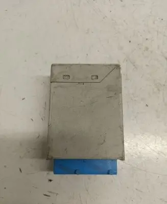 BMW 3 E36 Window wiper relay 8366381