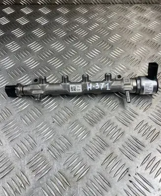 Audi A6 S6 C6 4F Fuel main line pipe 05L089J