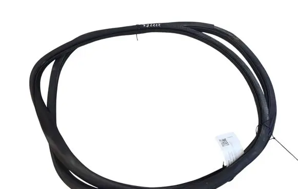 Volkswagen Multivan T5 Front door rubber seal 7HO837911A