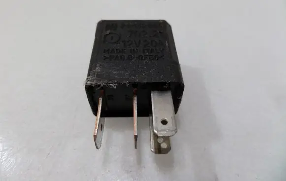 Opel Zafira A Other relay 24432680