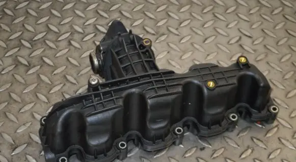 Volkswagen Golf VI Intake manifold 03L129711AL