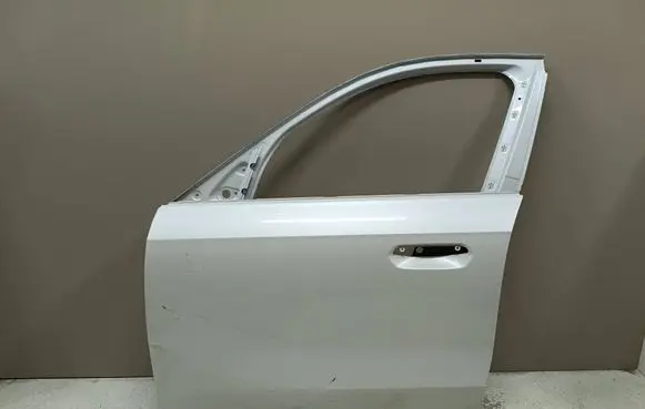 BMW 7 G70 Front door 