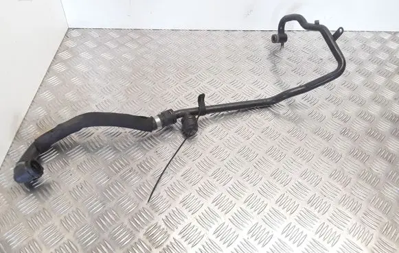 Audi A6 S6 C5 4B Engine coolant pipe/hose 059121075
