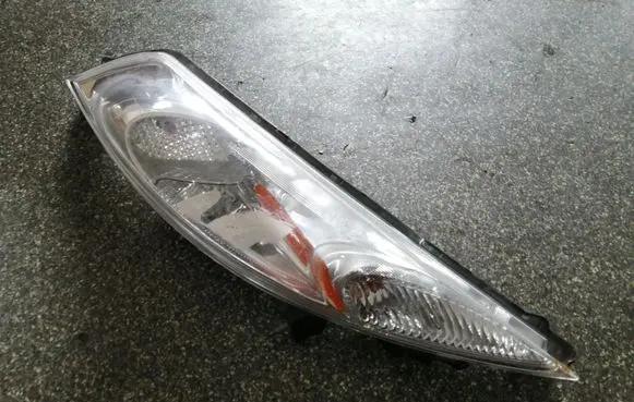 Front indicator light