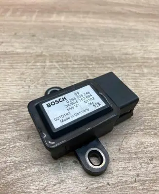 BMW 5 E39 ESP acceleration yaw rate sensor 6753694 0265005248