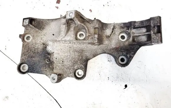 Seat Altea Engine mounting bracket 03g903143a