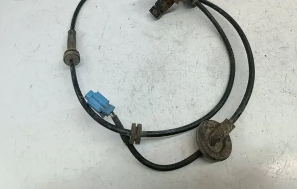 Nissan X-Trail T30 ABS brake wheel speed sensor 47911EQ010