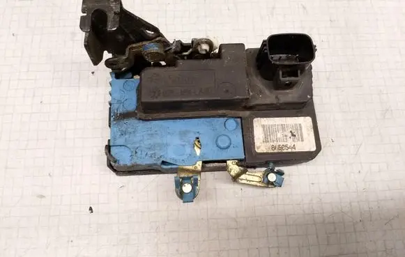 Volvo V70 Front door lock