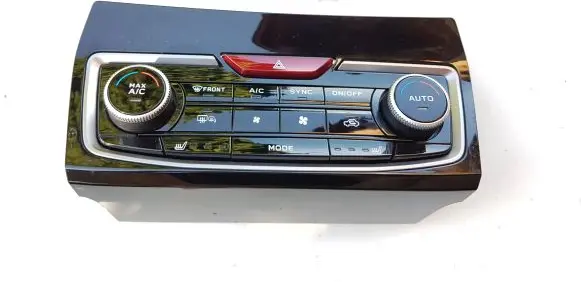 Subaru Forester SK Climate control unit 72311SJ781 66062SJ100