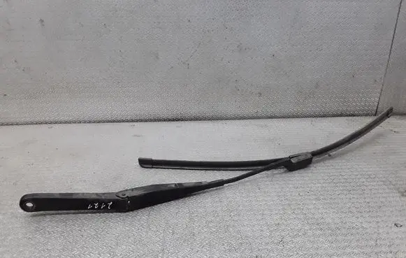 Ford Fiesta Windshield/front glass wiper blade 8A6117526AB