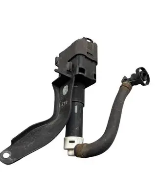 Mazda CX-7 Headlight washer spray nozzle EH105182X