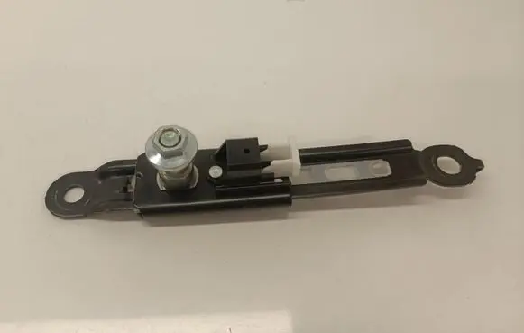 Toyota RAV 4 (XA40) Seat belt height adjuster H640001