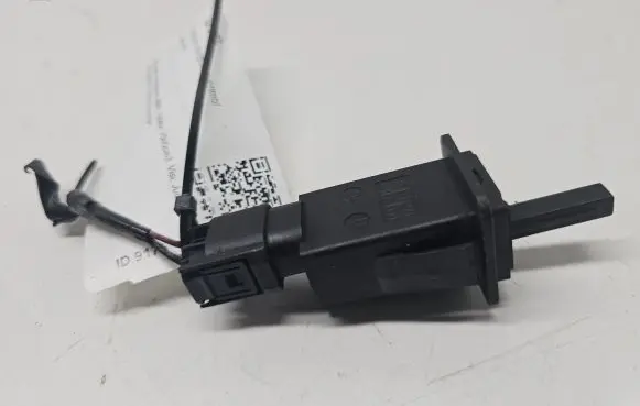 Land Rover Freelander Bonnet alarm switch sensor AMR5633