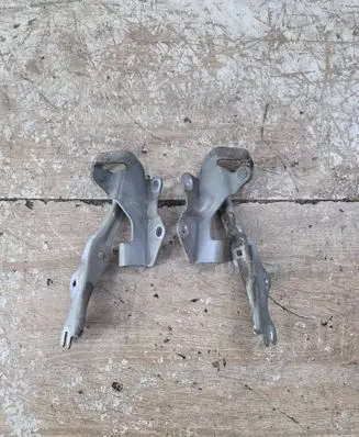 Mazda 3 I Engine bonnet/hood hinges