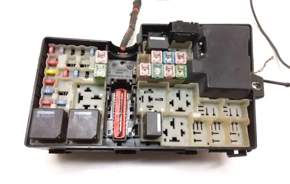 Volvo C30 Fuse box set 8688040 518818000 3M5T14A142AB
