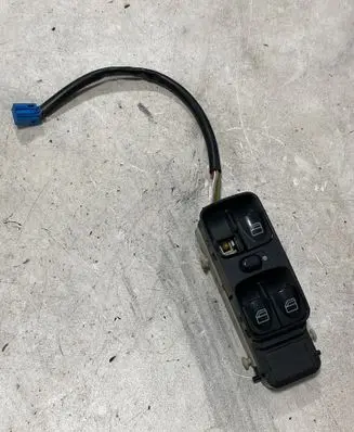 Mercedes-Benz C W203 Electric window control switch A2038218051 501810
