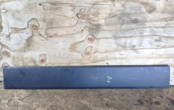 Renault Trafic III (X82) Loading door trim (molding) 93453580 93453646