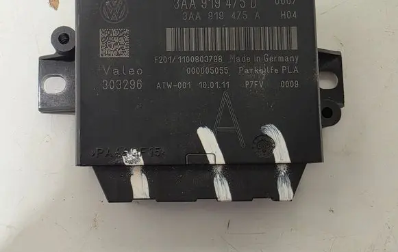 Volkswagen Touran II Parking PDC control unit/module 3AA919475D 3AA919475A