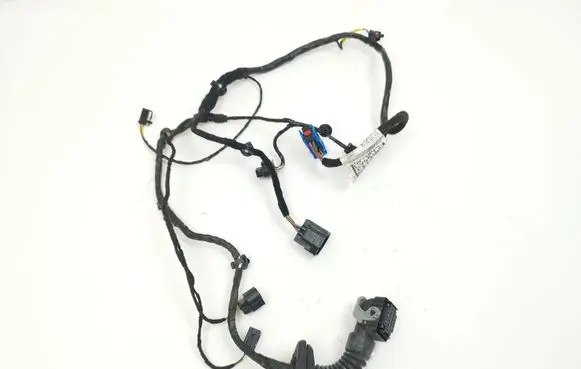 Maserati Ghibli Front door wiring loom 2002715970 0670032820 06700328290