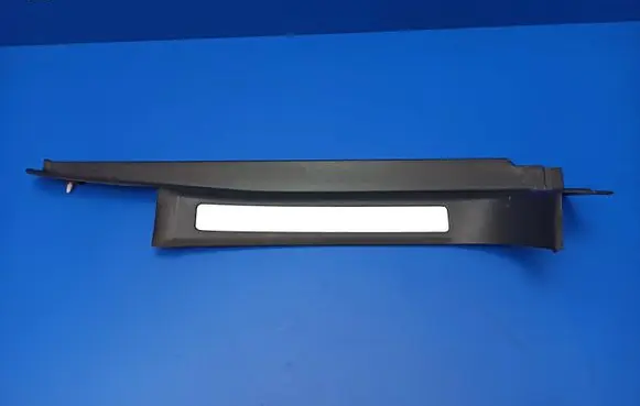 Mercedes-Benz C W203 Side skirt rear trim A2036800935