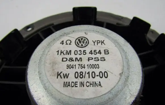 Audi A4 S4 B5 8D Front door speaker 1KM035454B