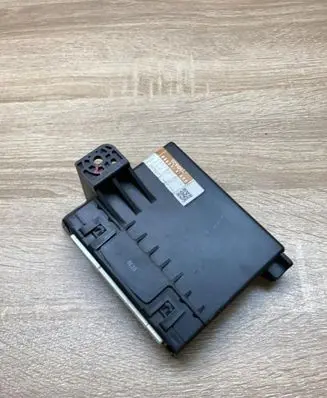 Toyota Prius (XW30) Air conditioner control unit module 8865047090 1777000214
