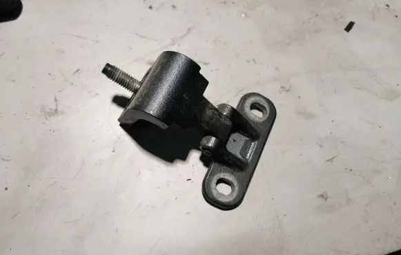 Volkswagen PASSAT B8 Tailgate/trunk/boot hinge 8V3827299A