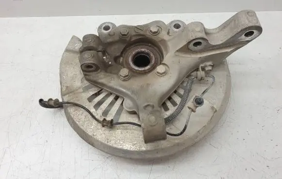 Chrysler Pacifica Front wheel hub 68189018AC 68189018