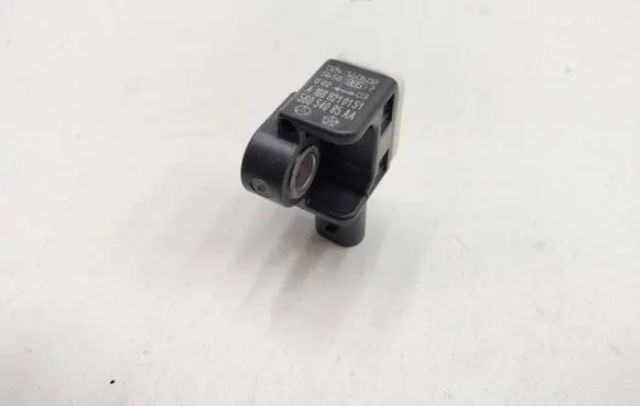 Infiniti Q30 Airbag deployment crash/impact sensor A1668210151 56054085AA 56589657